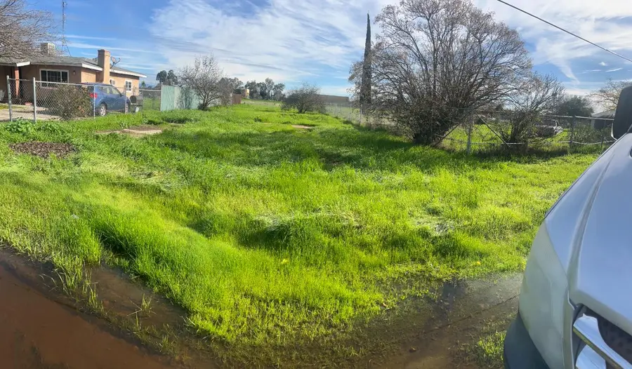 1535 Fairview Street, Madera, CA 93638 - Image #2