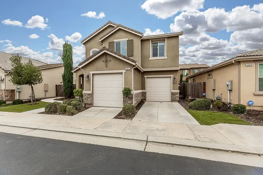2047 E Makenna Drive, Fresno, CA 93730 - Image #3