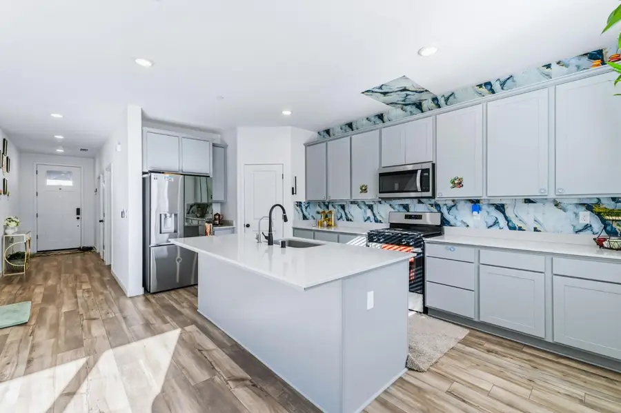 6293 W Willis Avenue, Fresno, CA 93723 - Image #2