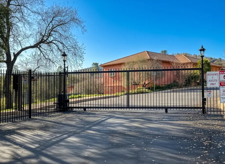 5301 Farfalla Circle, Mariposa, CA 95338 - #2