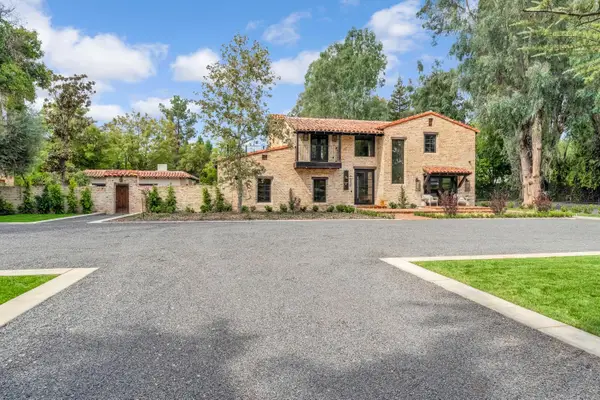 4689 N Van Ness Boulevard, Fresno, CA 93704