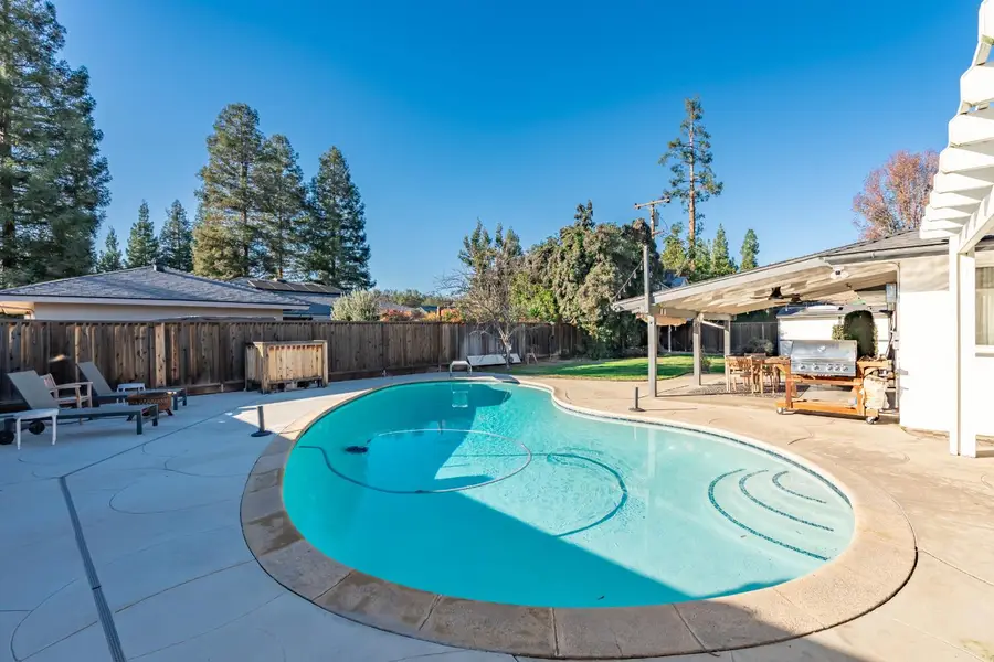 1488 W Roberts Avenue, Fresno, CA 93711 - Image #3