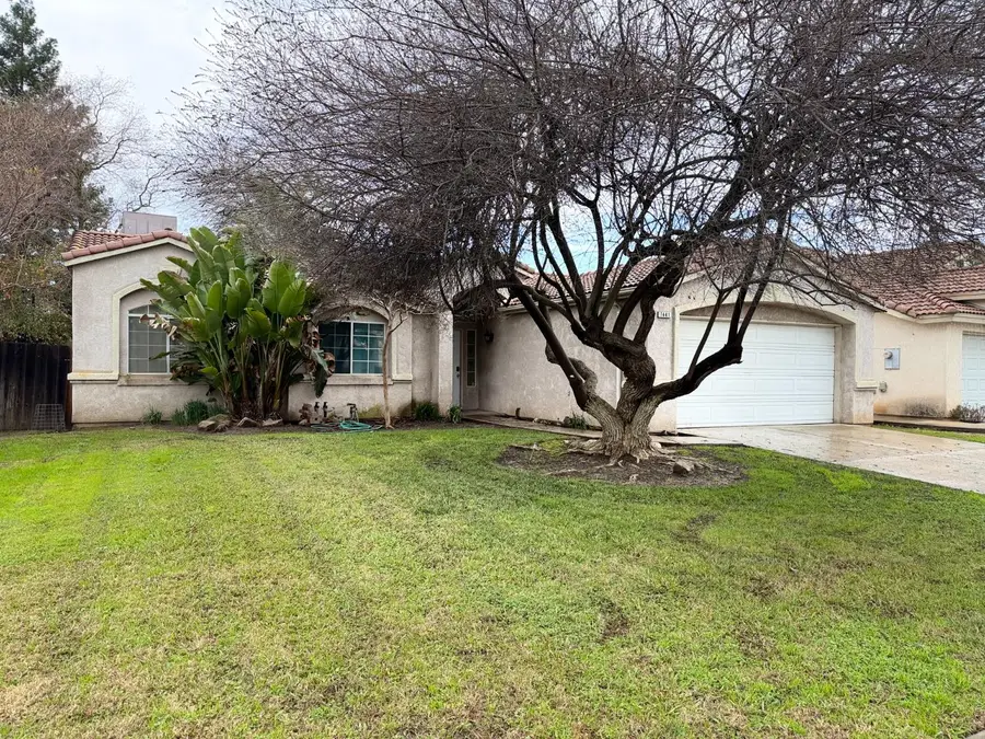 7441 N Ivanhoe Avenue, Fresno, CA 93722 - Image #3