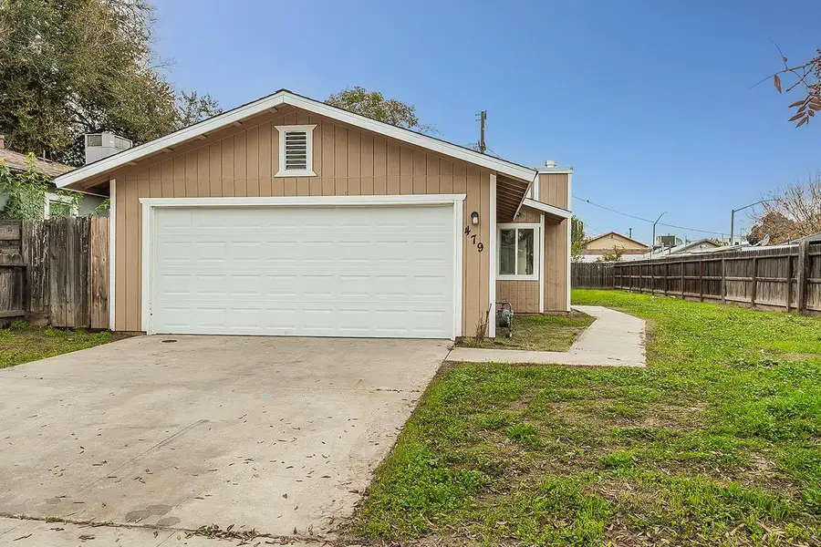 479 W Spruce Avenue, Pinedale, CA 93650 - Image #3