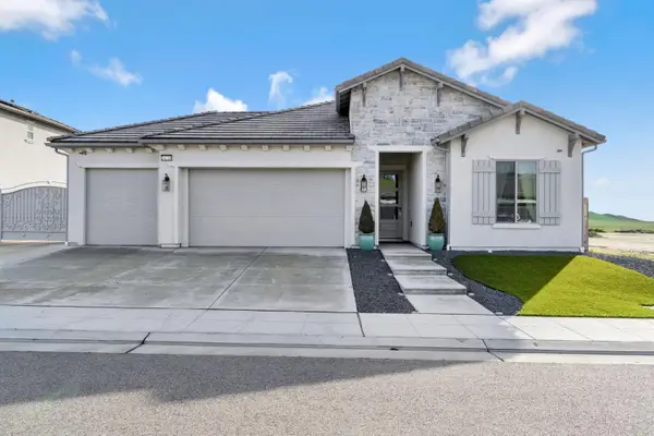 19719 Desert Willow Lane, Friant, CA 93626