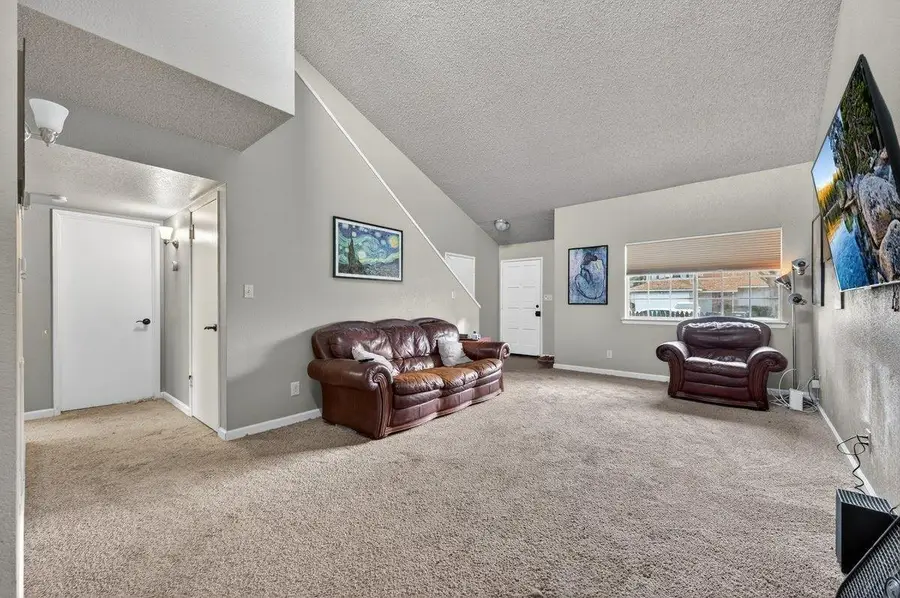 4340 W Brown Avenue, Fresno, CA 93722 - Image #3