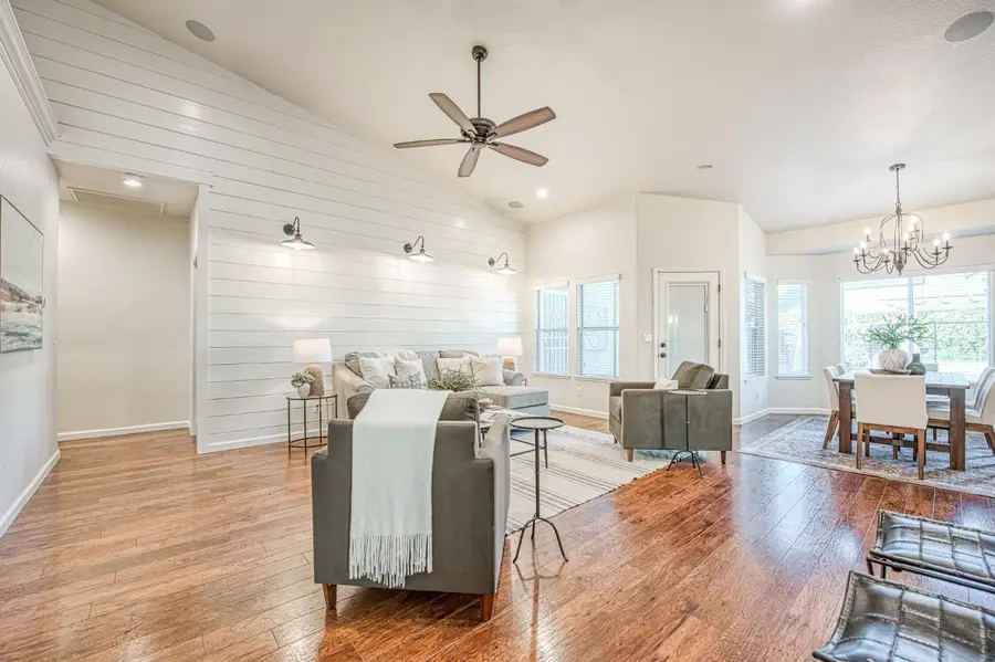 351 Trenton Avenue, Clovis, CA 93619 - Image #3