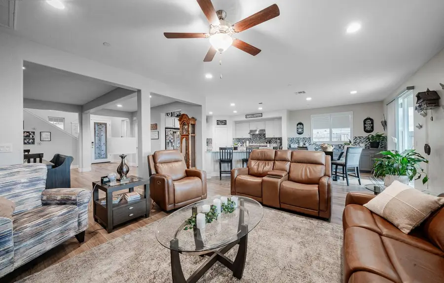 928 Skansen Street, Kingsburg, CA 93631 - Image #3