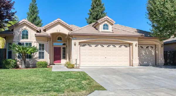 1138 E Royal Dornoch Avenue, Fresno, CA 93730