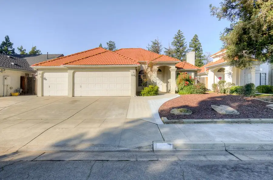 8273 N Yorktown Drive, Fresno, CA 93720 - Image #3
