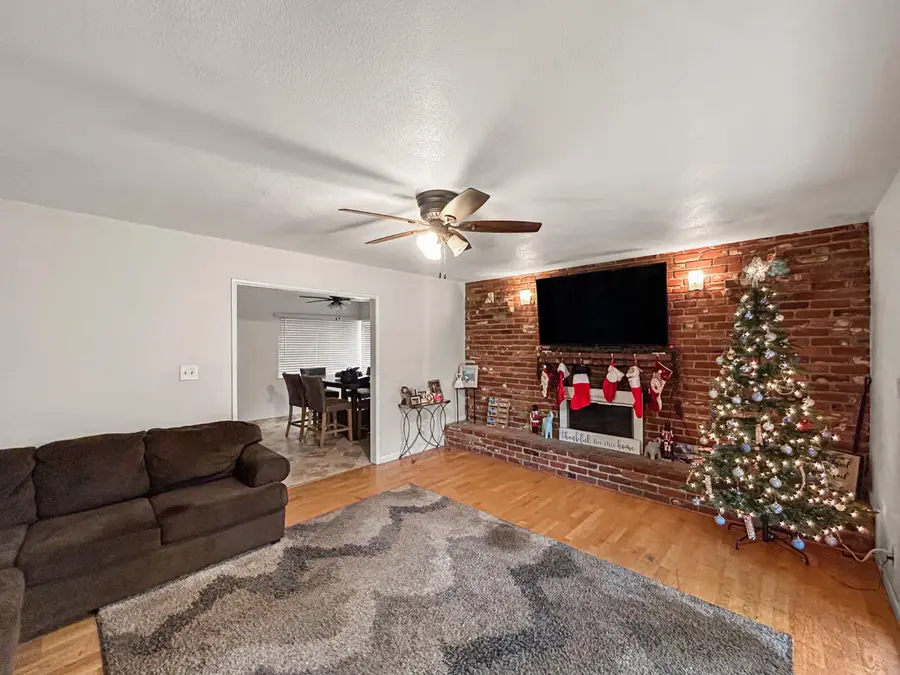 3144 E Santa Ana Avenue, Fresno, CA 93726 - Image #3