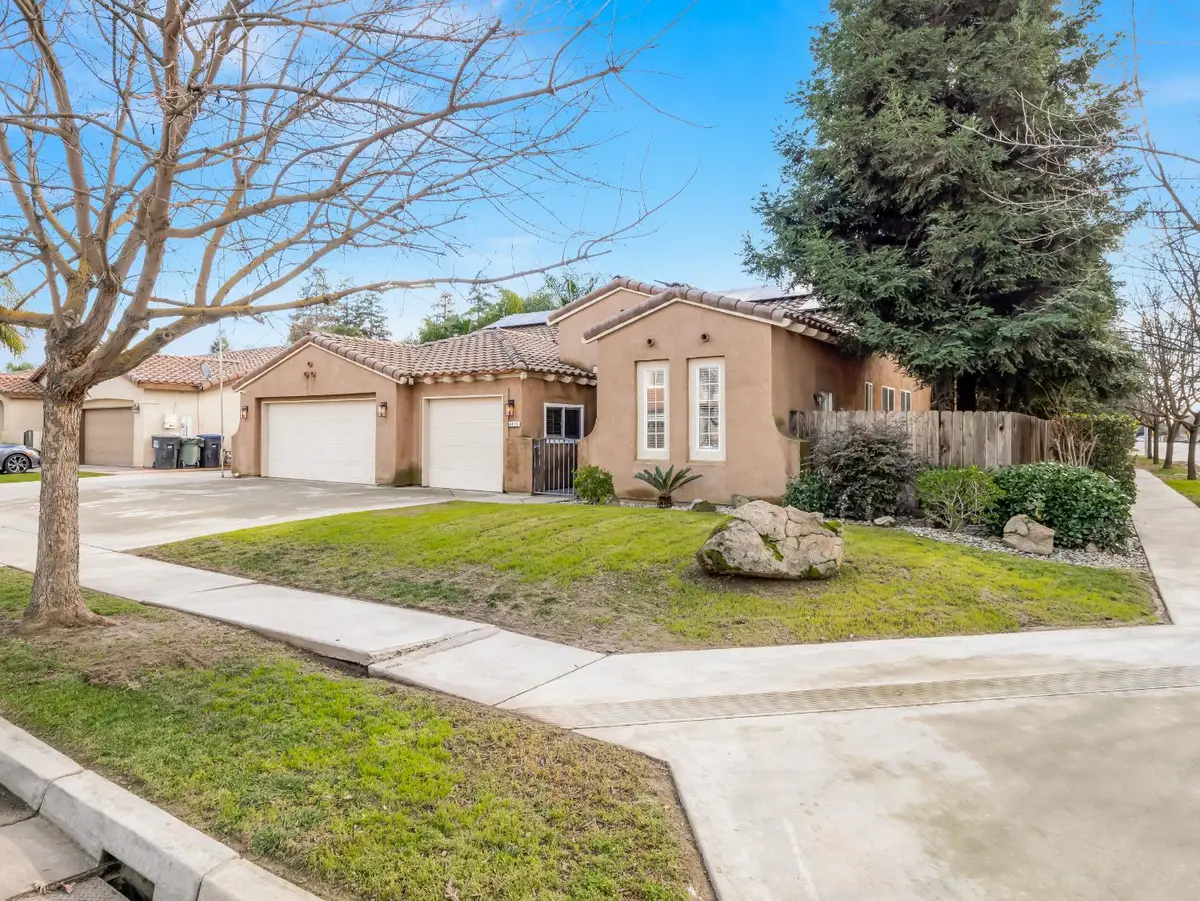4439 W Harold Avenue, Visalia, CA 93291 - Image #1