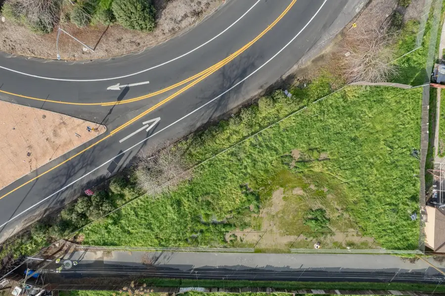 1 Spruce St, Tulare, CA 93274 - Image #3