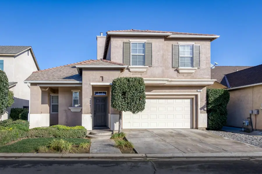 673 W Fontaine Lane, Clovis, CA 93619 - Image #2