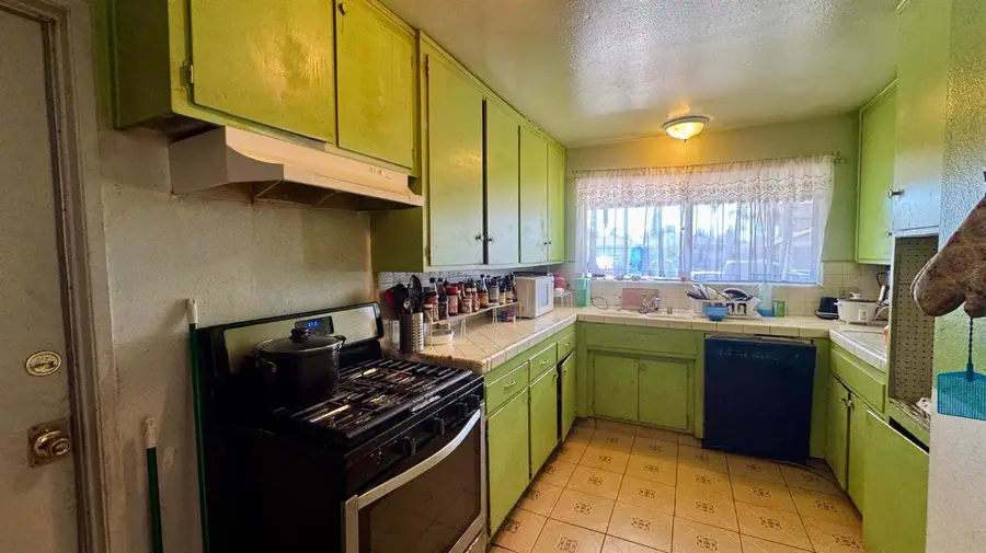 2200 Julian Avenue, Bakersfield, CA 93304 - Image #2