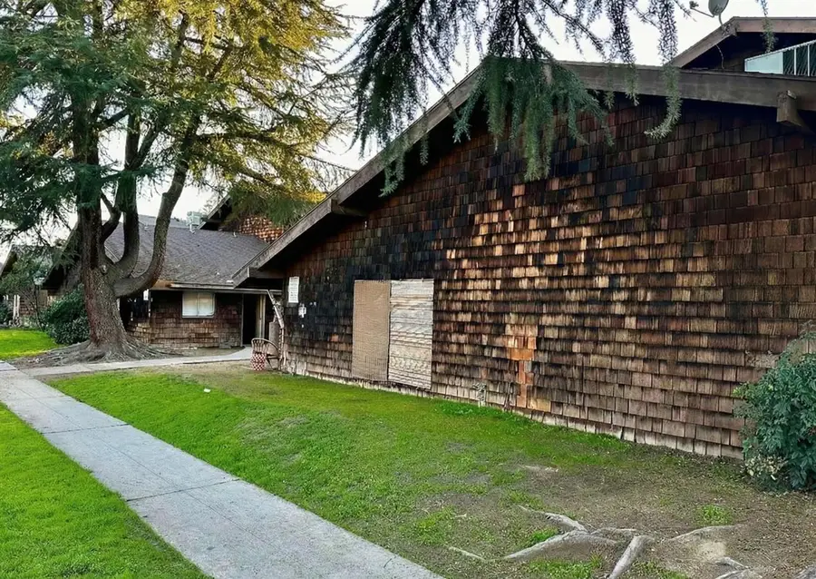 3779 N Abby Street, Fresno, CA 93726 - Image #2