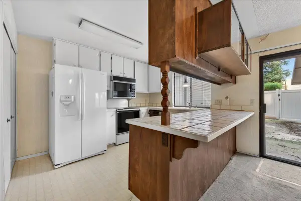 4676 E Alamos Avenue #117, Fresno, CA 93726