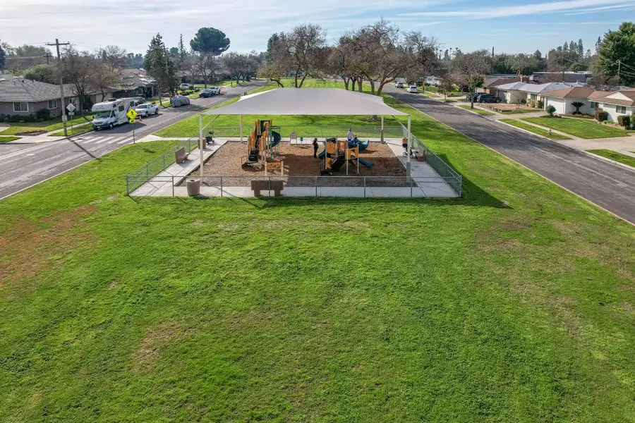 3955 N Tollhouse Road, Fresno, CA 93726 - Image #3