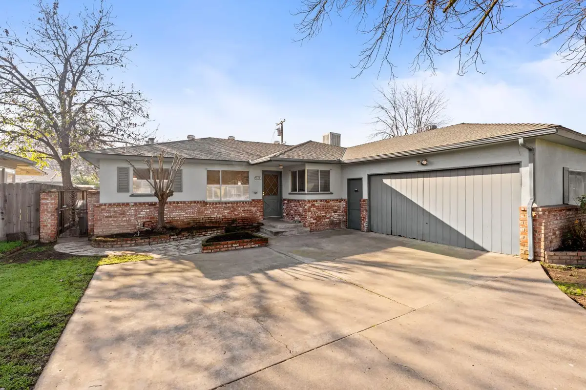 3314 E Swift Avenue, Fresno, CA 93726 - Image #1