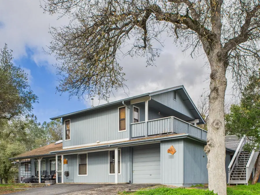 43710 Hilltop Lane, Ahwahnee, CA 93601 - Image #2