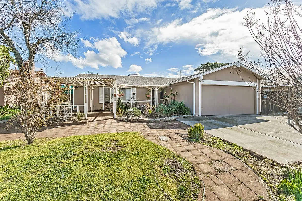 3025 Timmy Avenue, Clovis, CA 93612 - #1