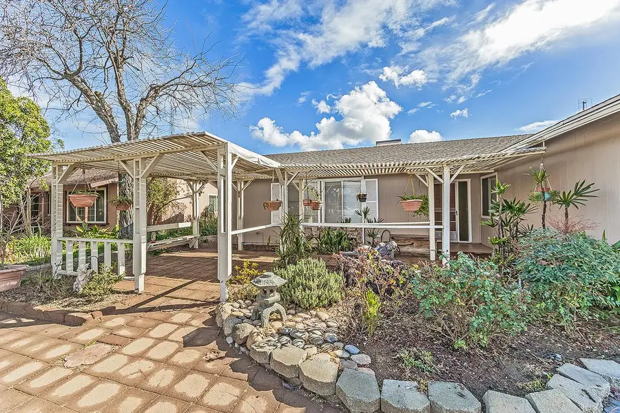 3025 Timmy Avenue, Clovis, CA 93612 - #2