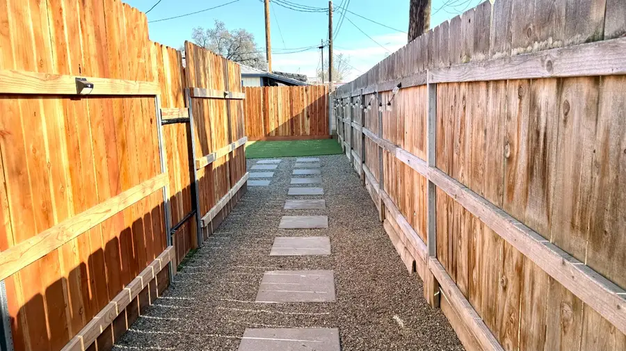 10851 Hamill Street, Armona, CA 93202 - Image #2