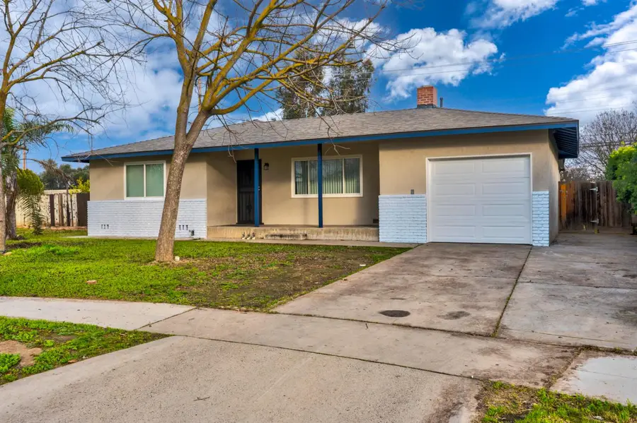 4074 N Ila Avenue, Fresno, CA 93705 - Image #2