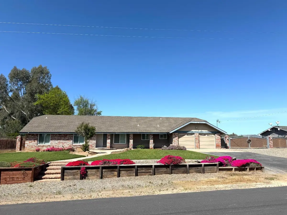 14728 Huntington Road, Madera, CA 93636 - Image #1