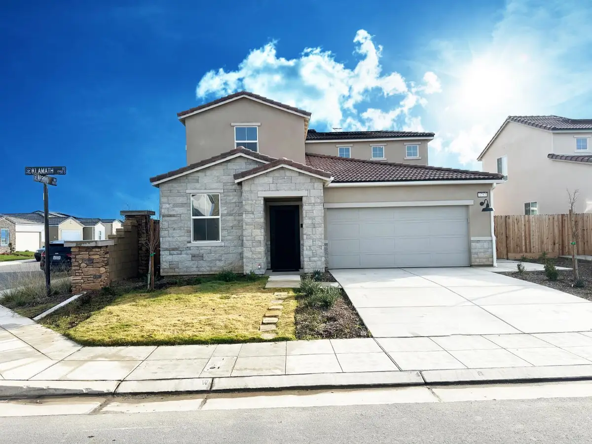 1757 Klamath Road S, Madera, CA 93636 - Image #1