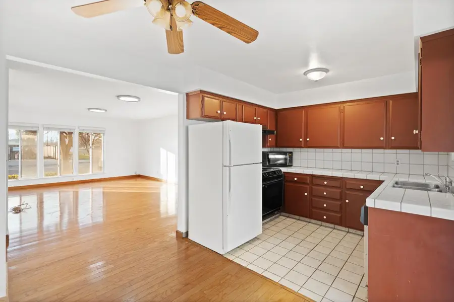 198 W Barstow Avenue #A, Fresno, CA 93704 - Image #3