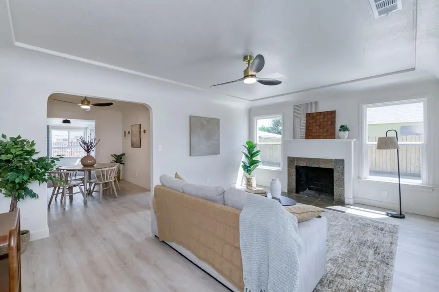 1434 W Terrace Avenue, Fresno, CA 93705 - Image #3