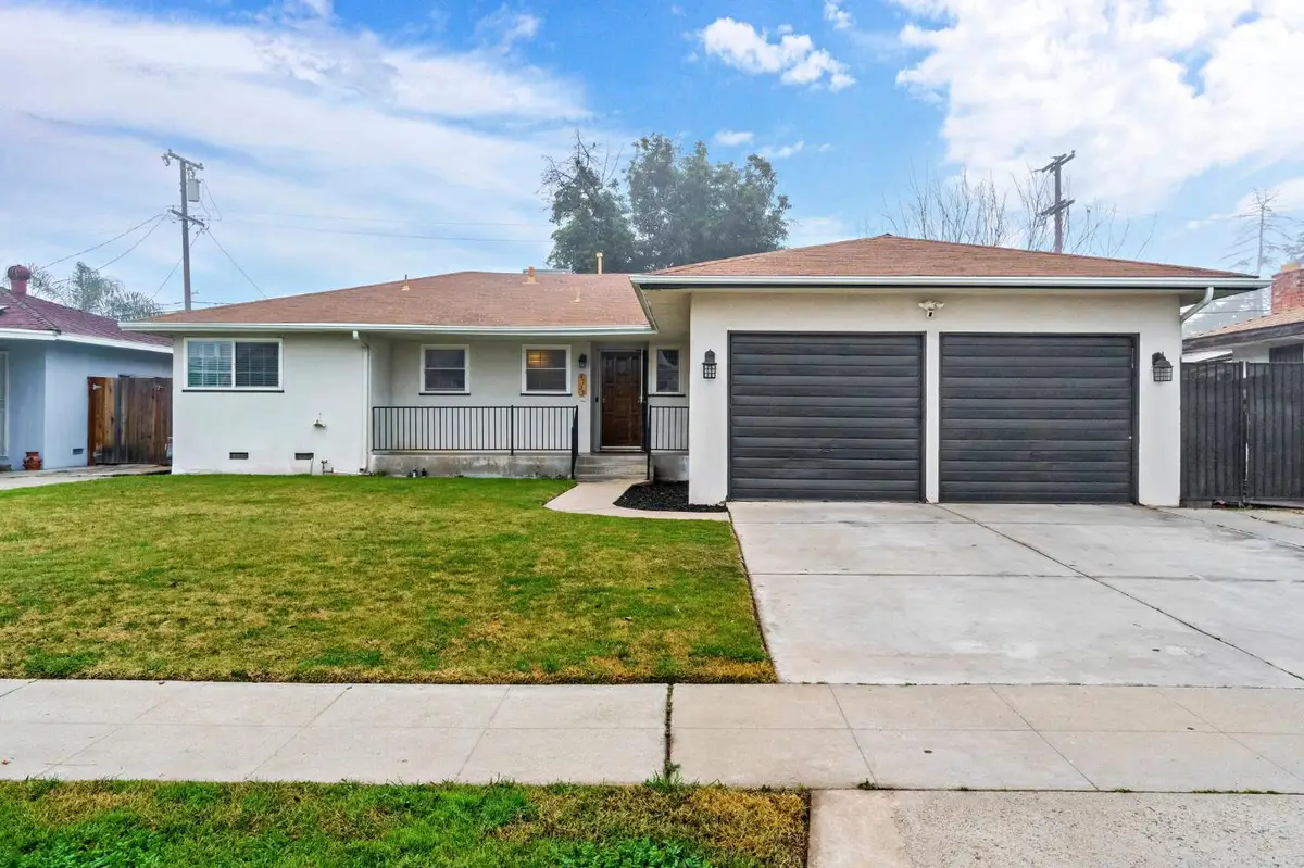 4135 E Fedora Avenue, Fresno, CA 93726 - Image #1