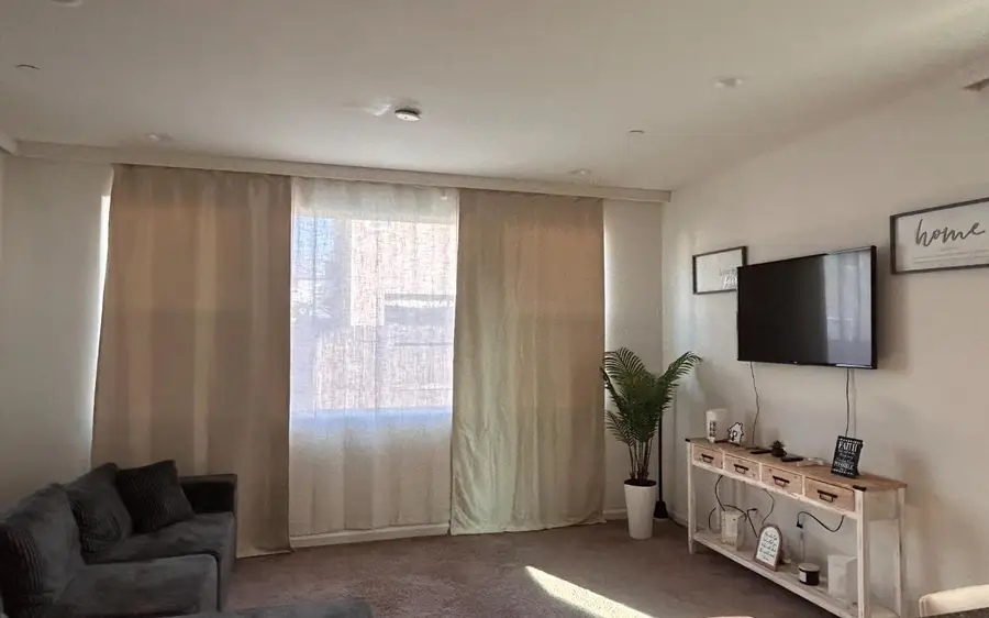 6312 N Santa Lucia Way, Fresno, CA 93722 - Image #2