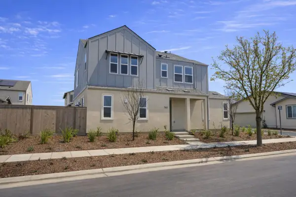 787 Josephine Avenue, Madera, CA 93636