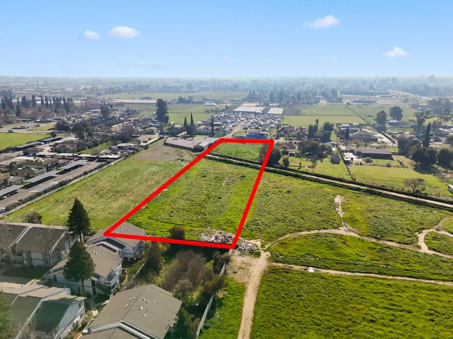 3232 Princeton, Fresno, CA 93722 - #3
