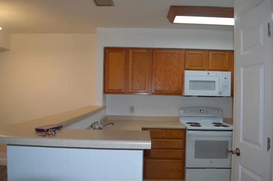 2881 Huntington Boulevard #235, Fresno, CA 93721 - Image #3