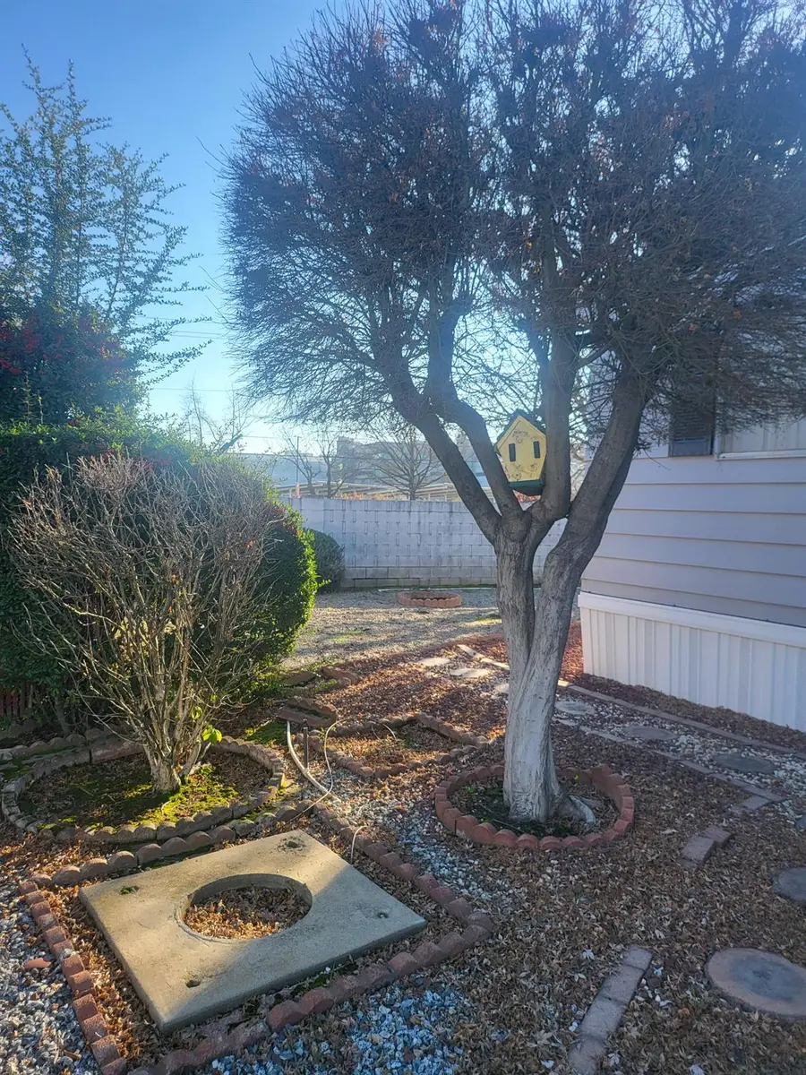 336 E Alluvial Avenue #SPC 4, Fresno, CA 93720 - #3