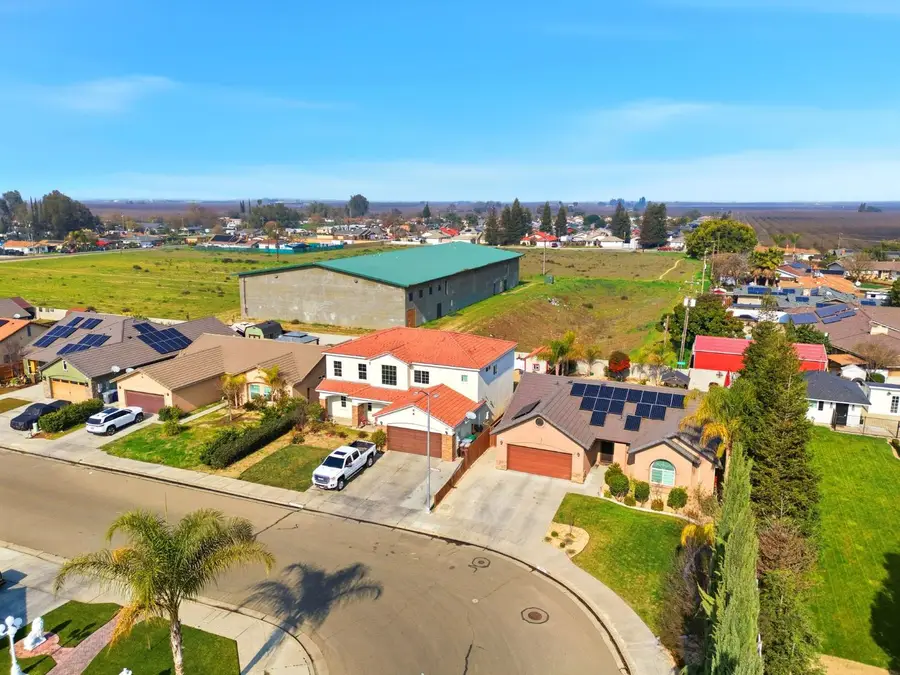 2852 W Indiana, Caruthers, CA 93609 - Image #3