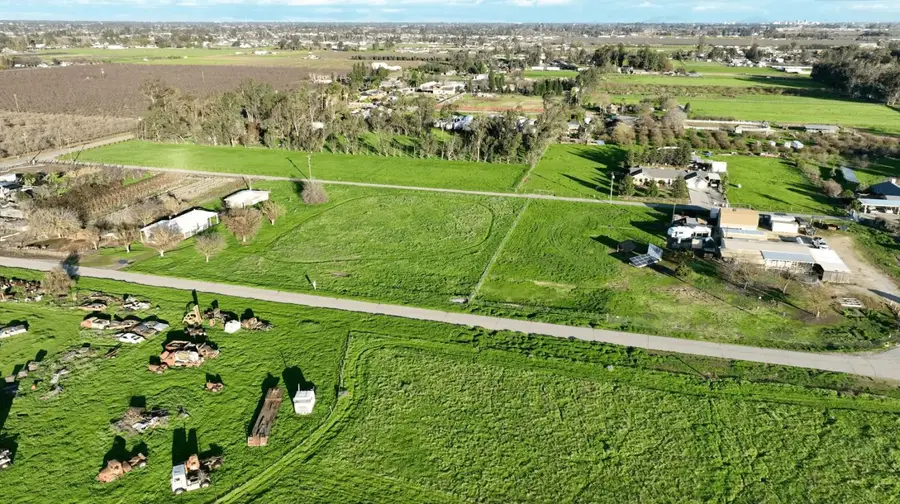 1384 N Ensley Lane, Fresno, CA 93723 - Image #3