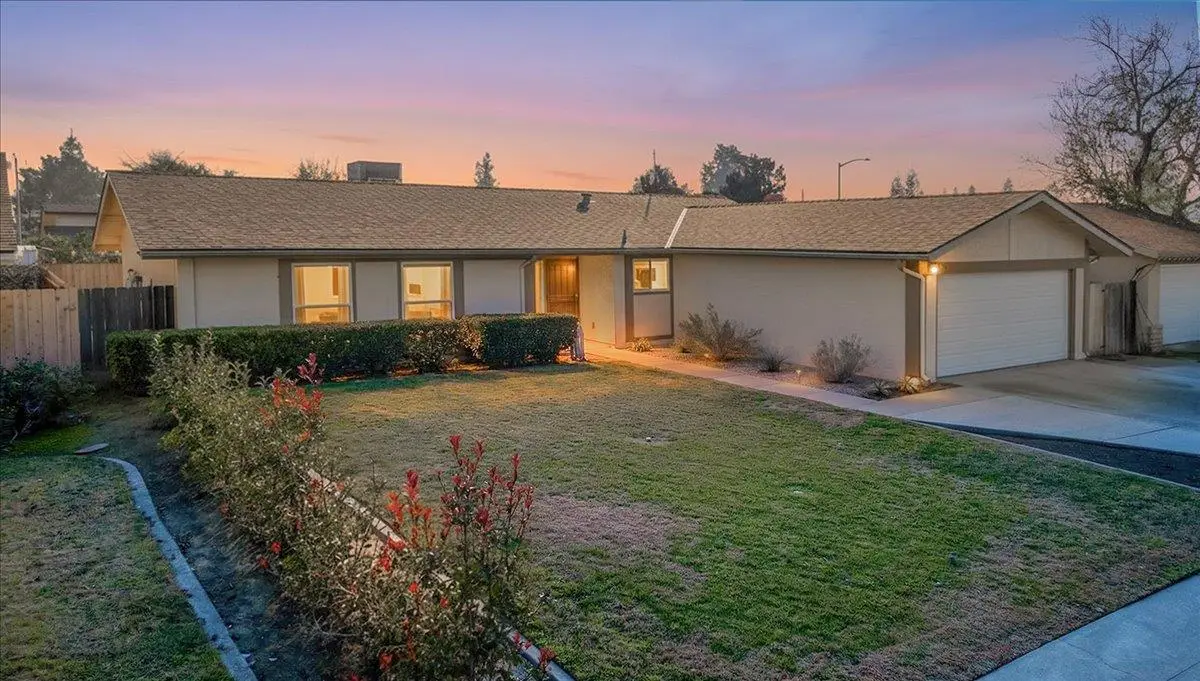 1506 Robinwood Avenue, Clovis, CA 93611 - Image #1