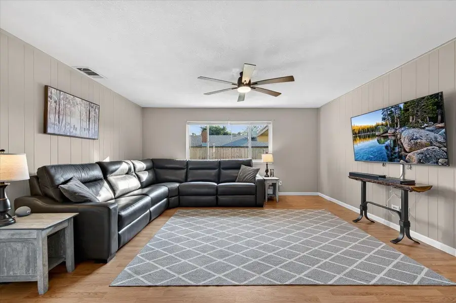 1506 Robinwood Avenue, Clovis, CA 93611 - Image #3