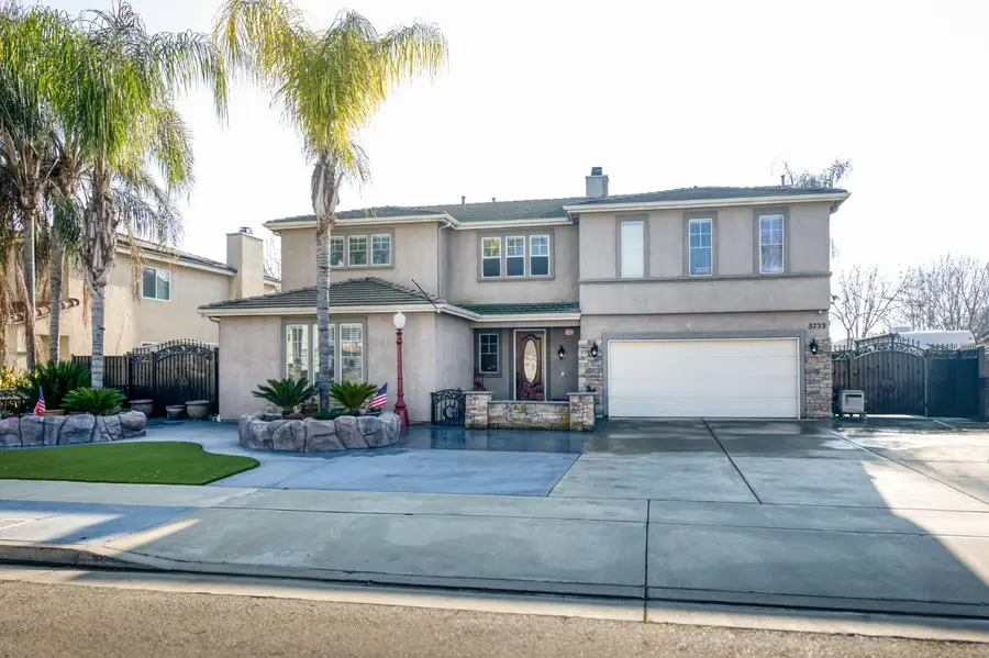 5733 W Babcock Avenue, Visalia, CA 93291 - Image #2