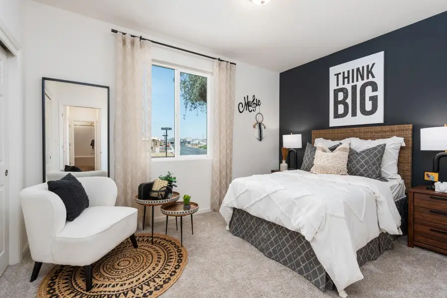 6722 E Home Avenue, Fresno, CA 93727 - Image #3