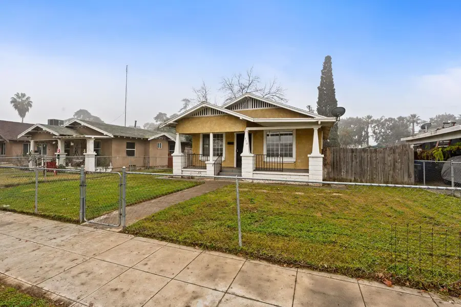 530 E Oleander Avenue, Fresno, CA 93706 - Image #2