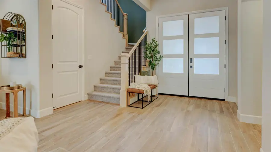 11206 N Via Ravenna Drive, Fresno, CA 93730 - Image #2