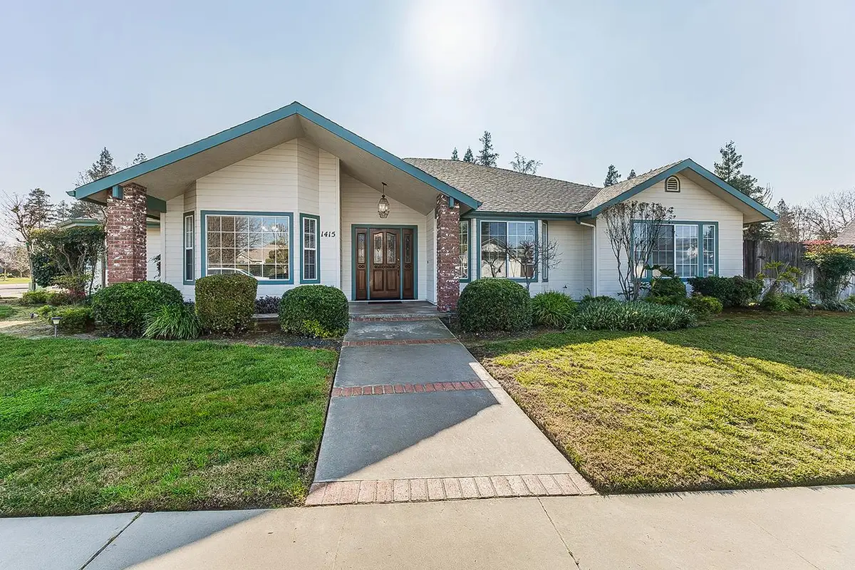 1415 W Riverglen Avenue, Reedley, CA 93654 - Image #1