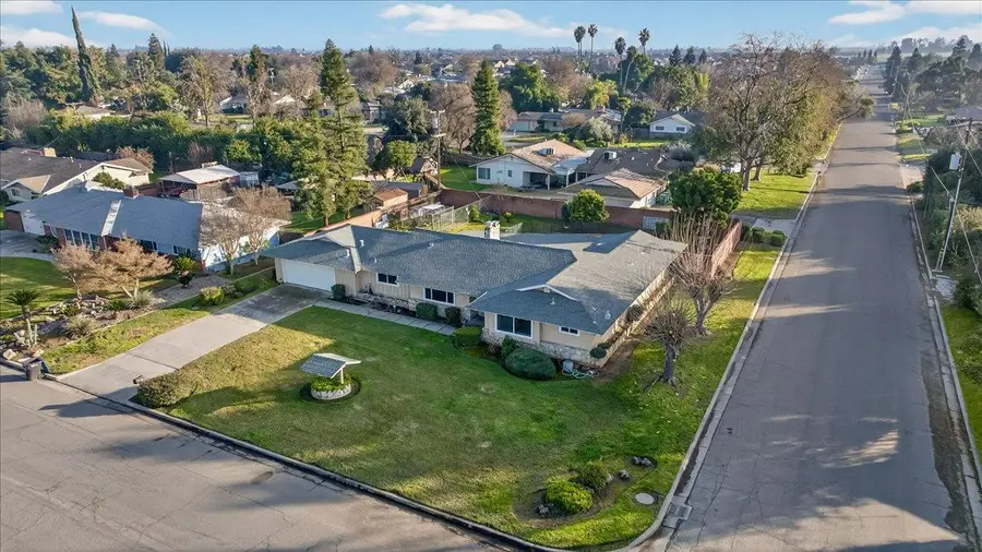 6259 E Liberty Avenue, Fresno, CA 93727 - Image #2