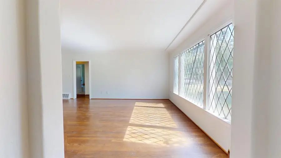 1481 N Adoline, Fresno, CA 93728 - Image #2