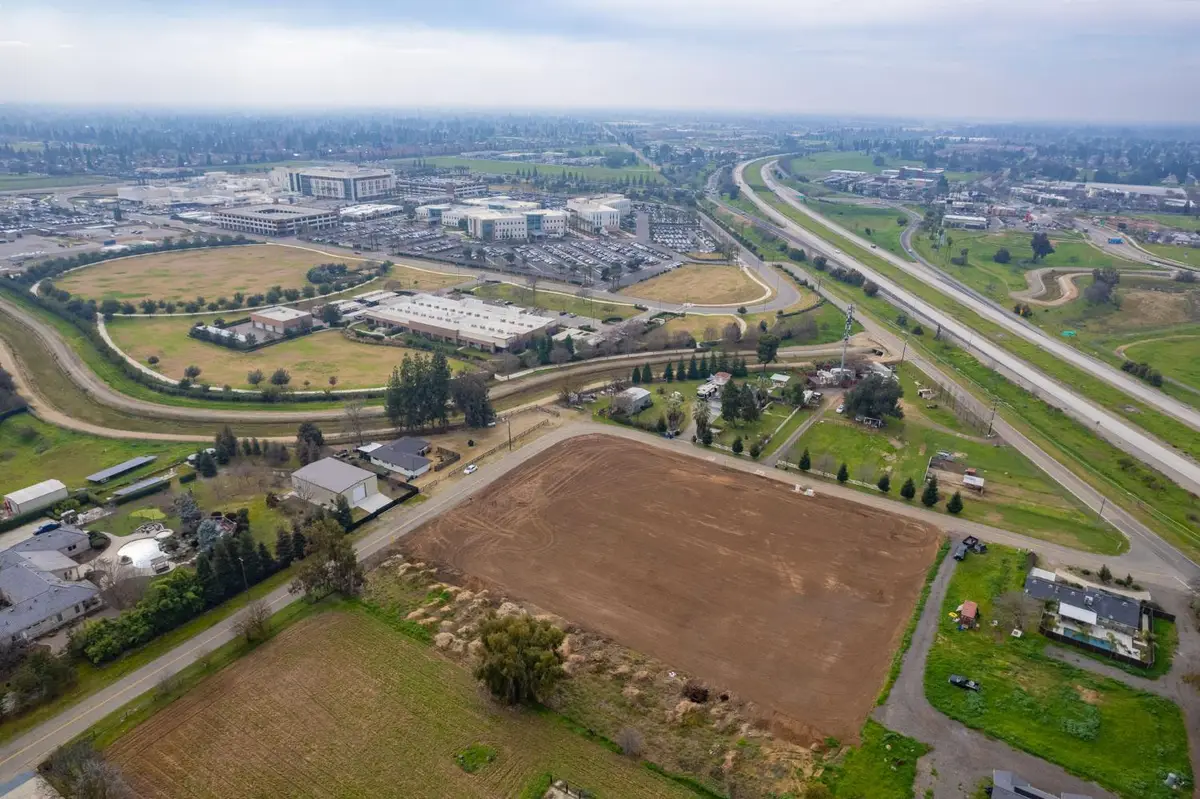 1 Locan Ave And Alluvial Ave, Clovis, CA 93619 - Image #1